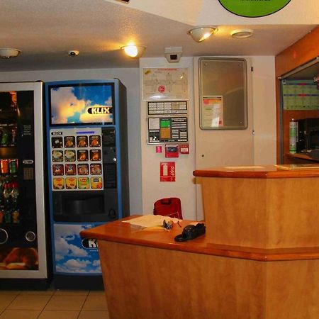 Lemon Hotel - Mery Sur Oise/Cergy エクステリア 写真