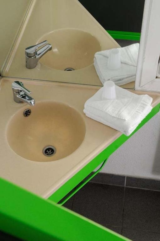 Lemon Hotel - Mery Sur Oise/Cergy 部屋 写真